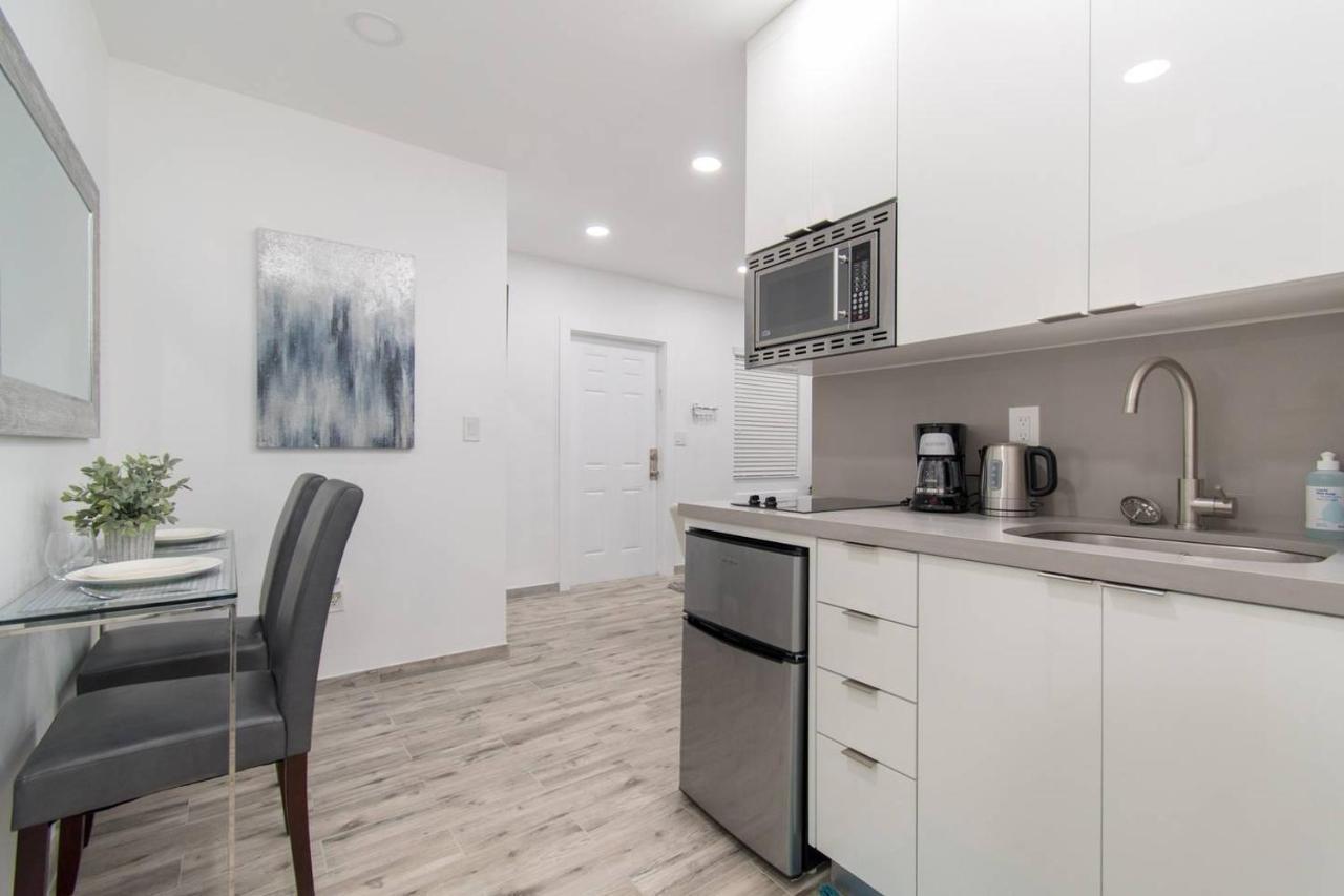 Newly Renovated 1 Bedroom Apt Designer Unit # 3 Дания-Бич Экстерьер фото